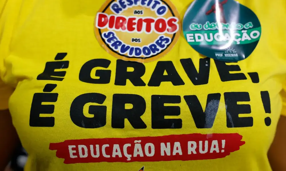 Profissionais da educação pública do Rio realizam paralisação na quinta-feira